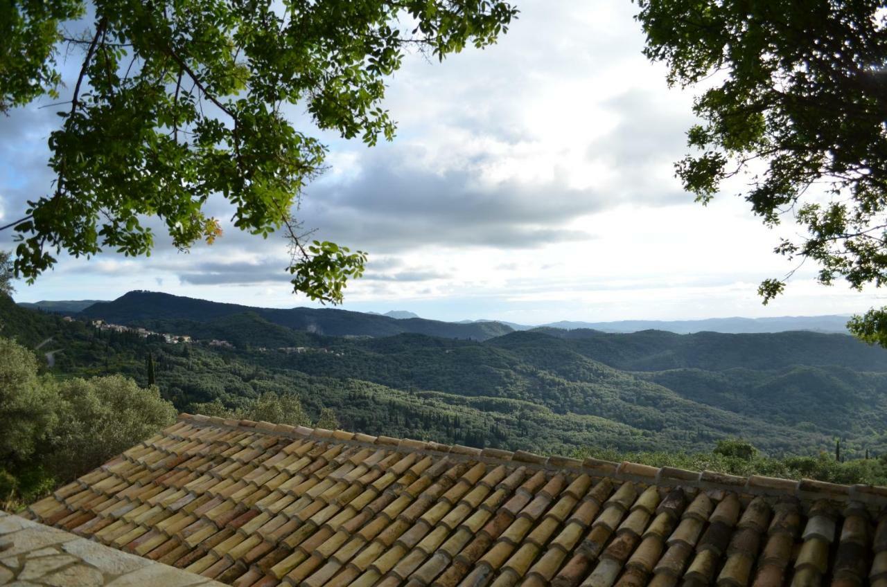 Castelli Olive Press Guest House Acharavi  Exterior foto